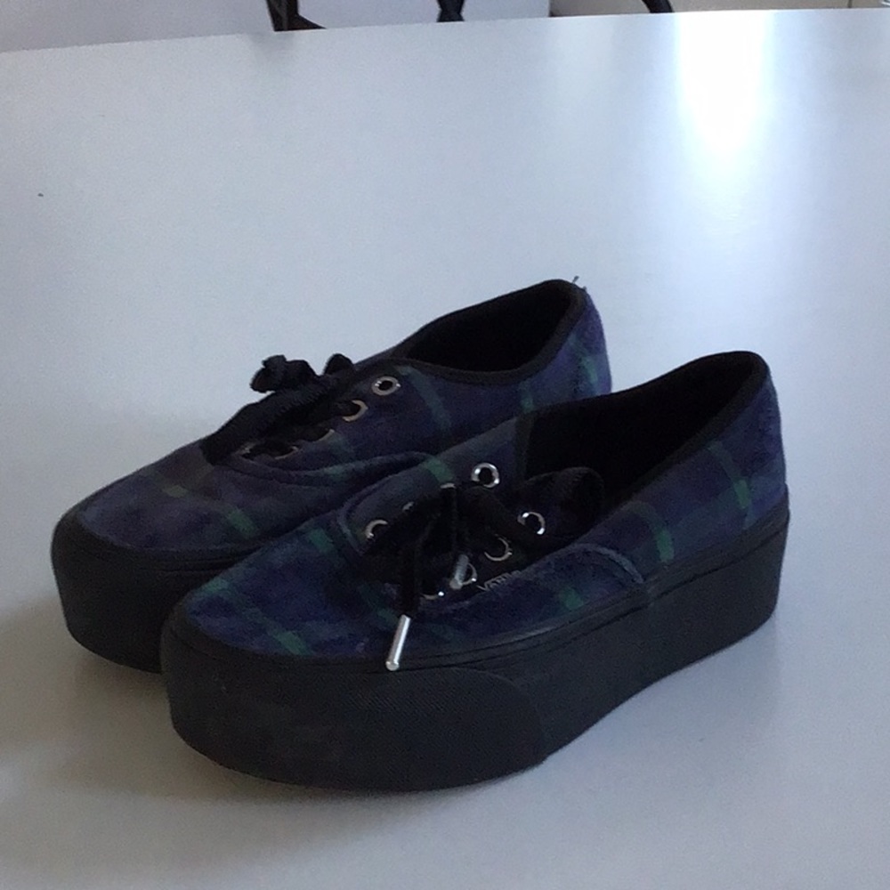 Women’s van platforms